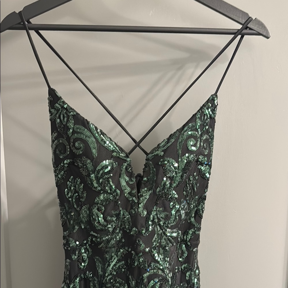 Elegant Green Sequin Dress